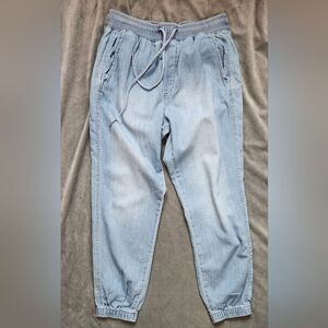 Gap Women's Mid Rise Easy Pull on Denim Jogger